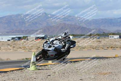 media/Feb-04-2024-SoCal Trackdays (Sun) [[91d6515b1d]]/7-Turn 9 Inside (1140am)/